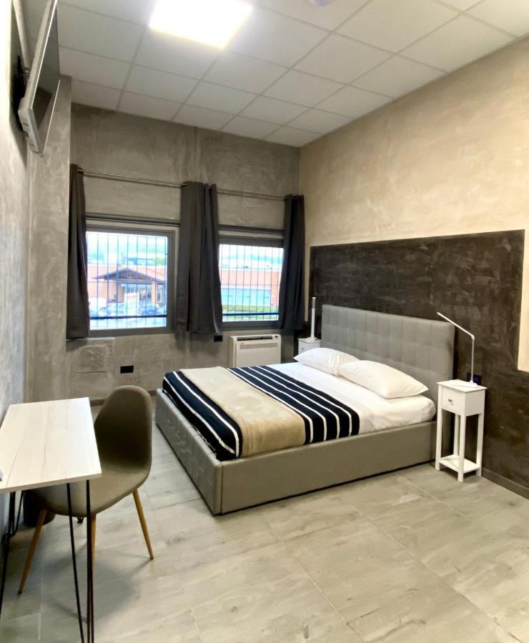 Hotel Tech Brembate Exterior foto
